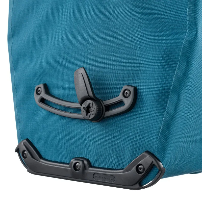 ORTLIEB Back-Roller Plus Single Pannier in Blue-2